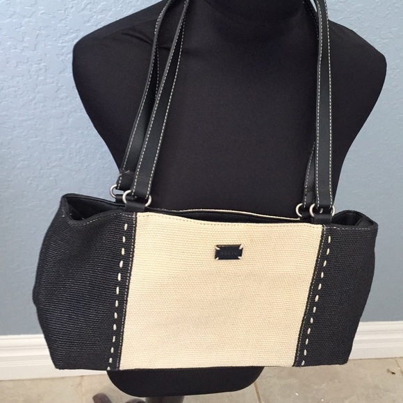 Relic handbag - Picture 3 of 10